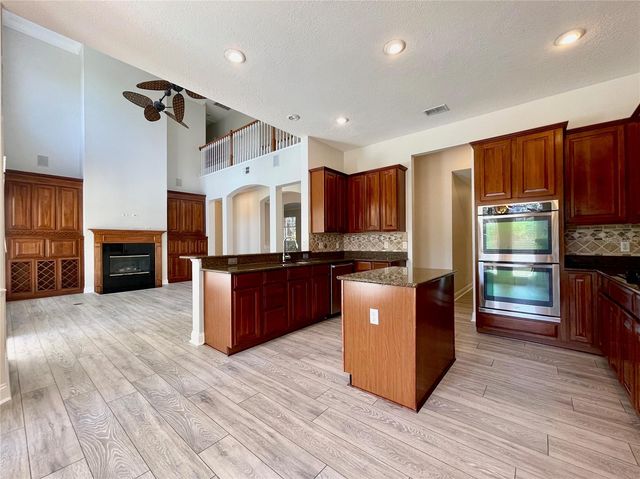 8463 TIBET BUTLER DR, Windermere, FL 34786