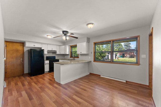 5421 Buchanan Street, Merrillville, IN 46410