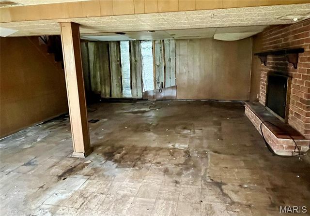7707 Springdale Drive, Normandy, MO 63121