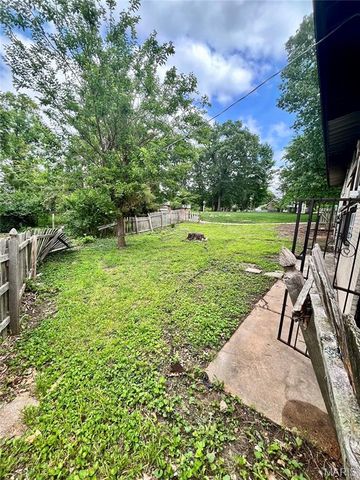 7707 Springdale Drive, Normandy, MO 63121