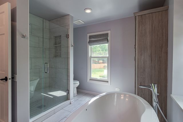 73 Shelby Court, Vernon Hills, IL 60061