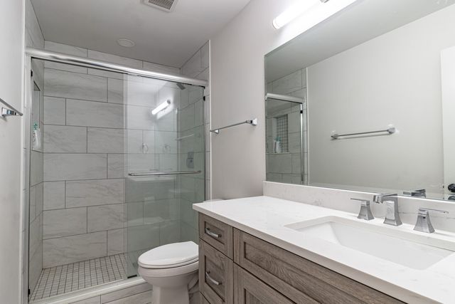 73 Shelby Court, Vernon Hills, IL 60061