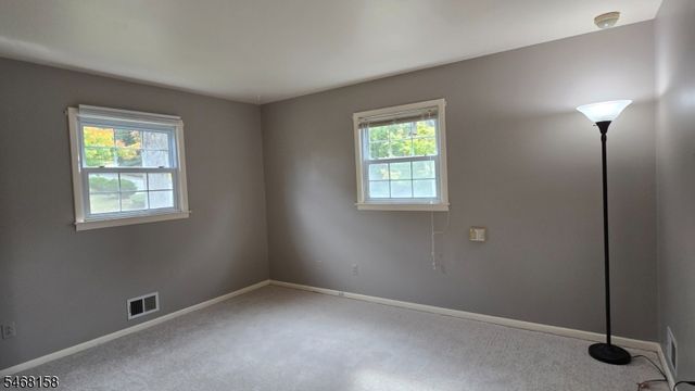 5 Cedar St, Hillsdale Boro, NJ 07642