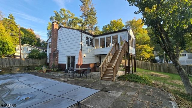 5 Cedar St, Hillsdale Boro, NJ 07642