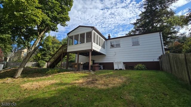 5 Cedar St, Hillsdale Boro, NJ 07642