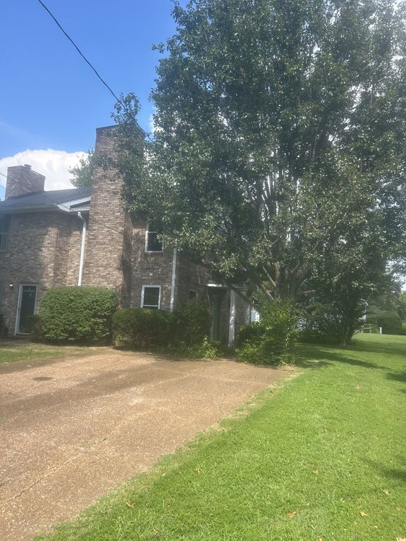 2431 Robbie Ct, Nashville, TN 37214