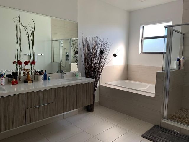 10510 NW 78th Ter 10510, Doral, FL 33178