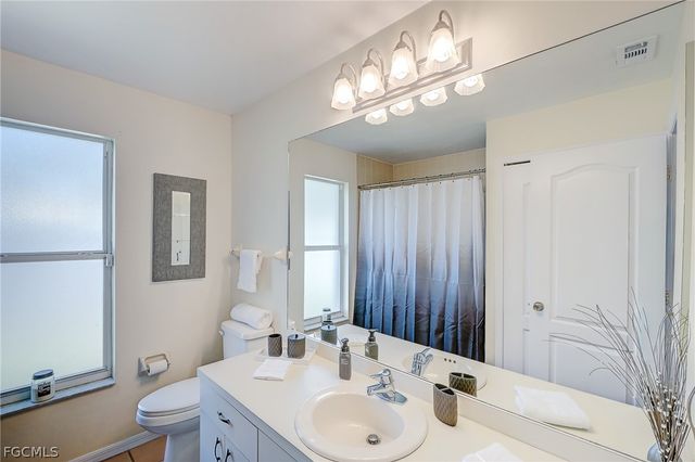 11481 Bent Pine DR, Fort Myers, FL 33913