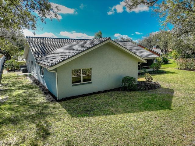 11481 Bent Pine DR, Fort Myers, FL 33913