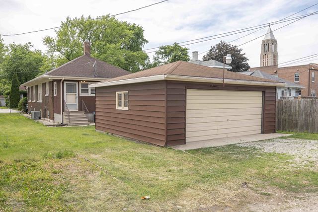 524 Walsh Avenue, Joliet, IL 60435