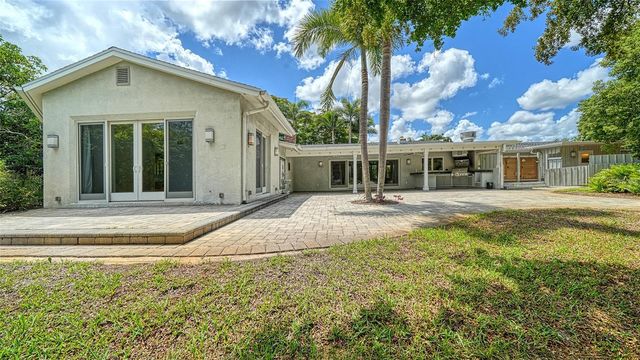 3424 TANGLEWOOD DRIVE, Sarasota, FL 34239