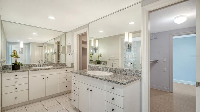 3424 TANGLEWOOD DRIVE, Sarasota, FL 34239