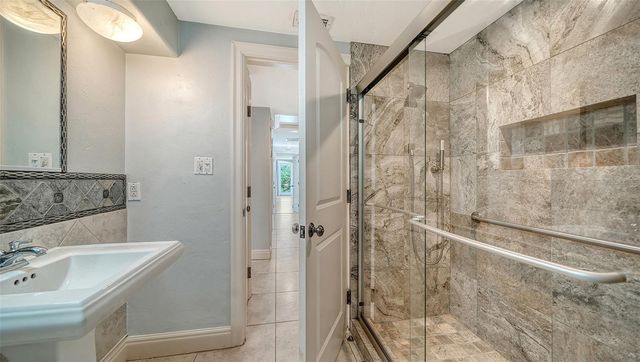 3424 TANGLEWOOD DRIVE, Sarasota, FL 34239