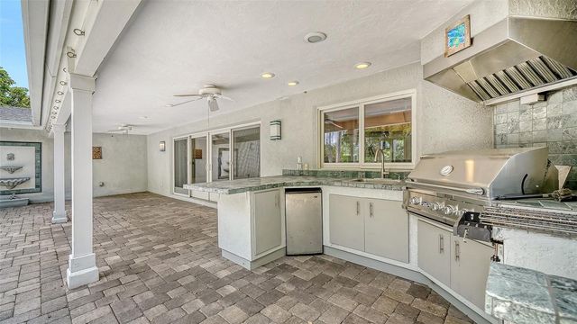 3424 TANGLEWOOD DRIVE, Sarasota, FL 34239