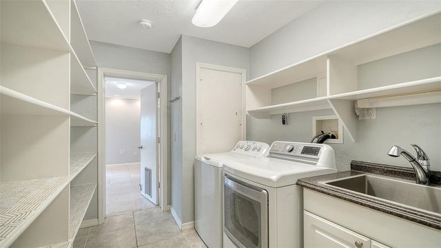 3424 TANGLEWOOD DRIVE, Sarasota, FL 34239