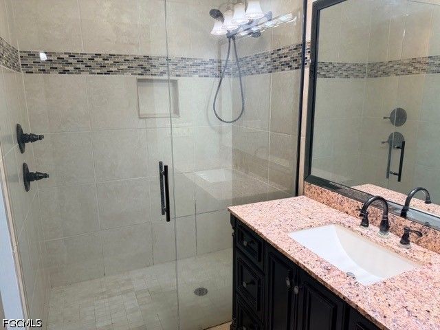 1113 Vineyard ST, Lehigh Acres, FL 33936