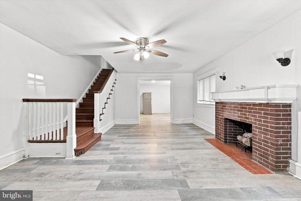 412 E 20TH ST, CHESTER, PA 19013 — photo 2