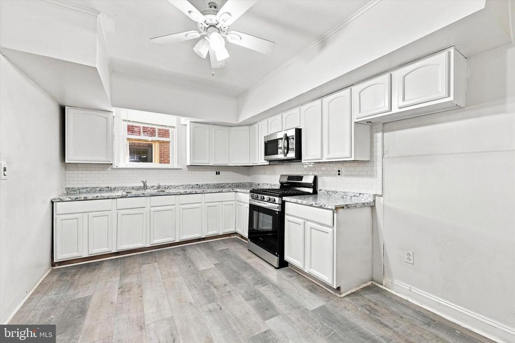 412 E 20TH ST, CHESTER, PA 19013 — photo 4