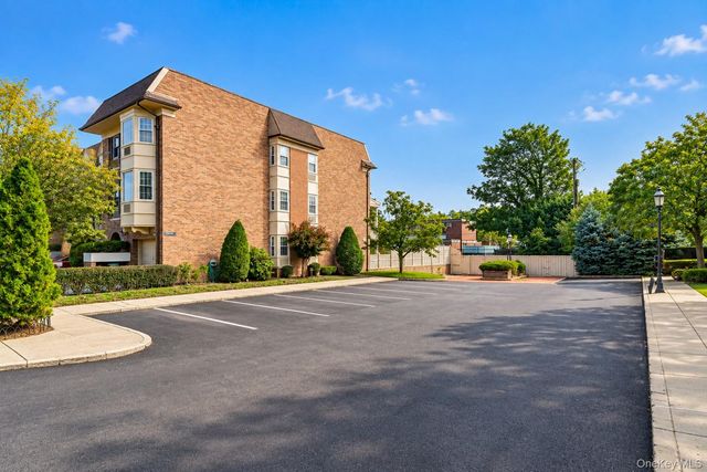 12-32 Diane Place 204L, Bayside, NY 11360