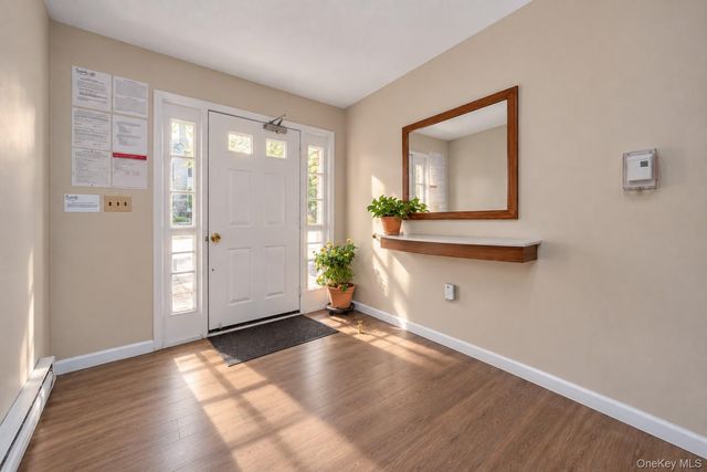 12-32 Diane Place 204L, Bayside, NY 11360