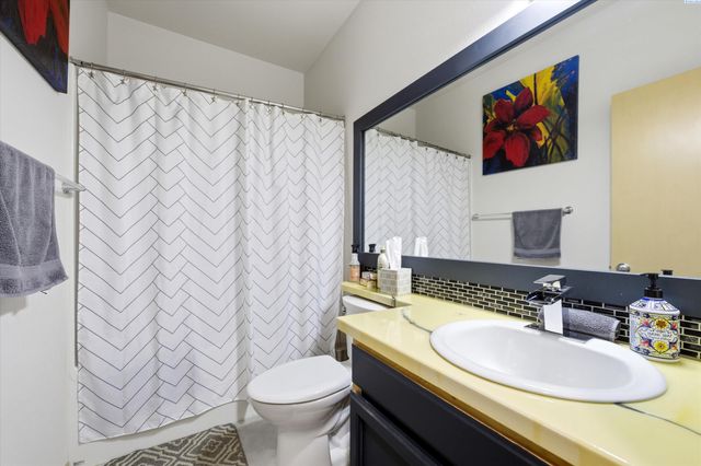 4604 Arabian Lane, Pasco, WA 99301