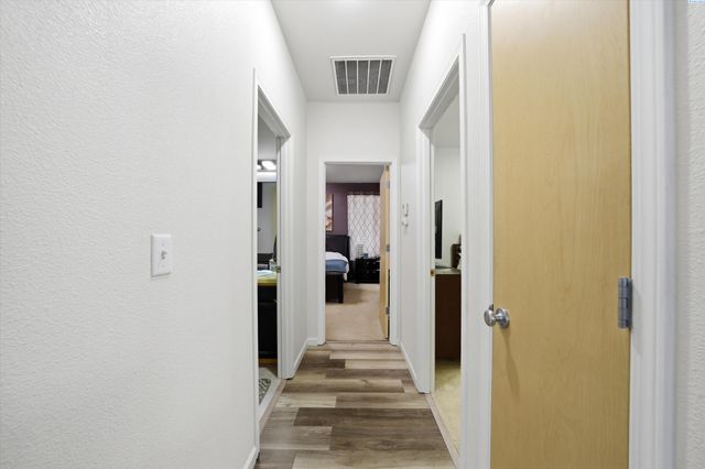 4604 Arabian Lane, Pasco, WA 99301