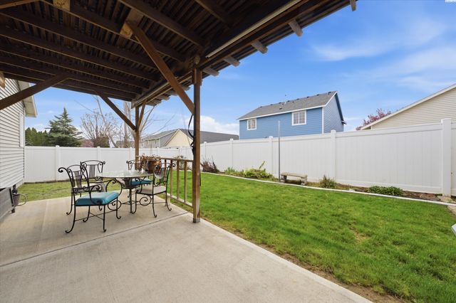4604 Arabian Lane, Pasco, WA 99301