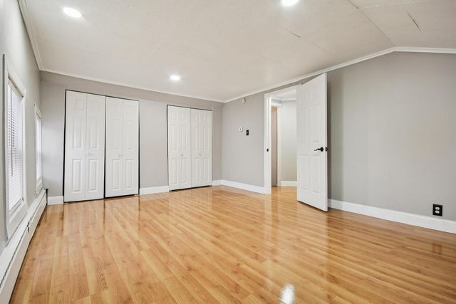 8745 43rd Street, Lyons, IL 60534