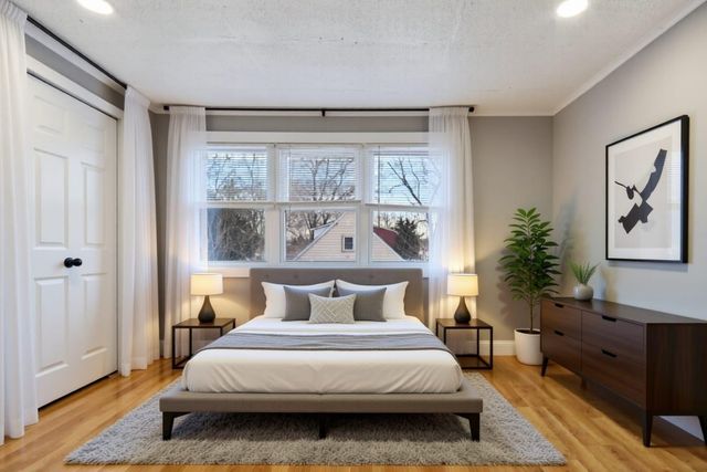 8745 43rd Street, Lyons, IL 60534