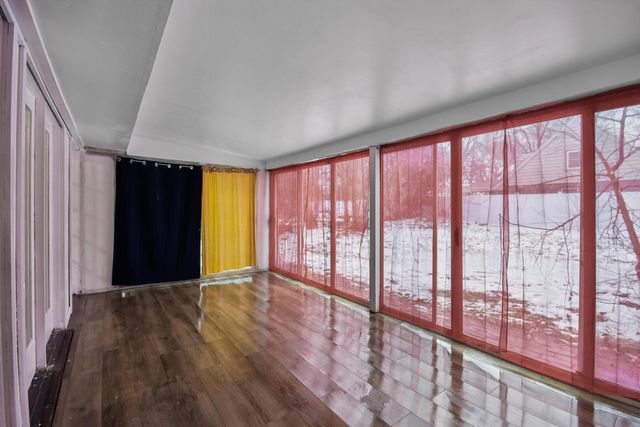 8745 43rd Street, Lyons, IL 60534