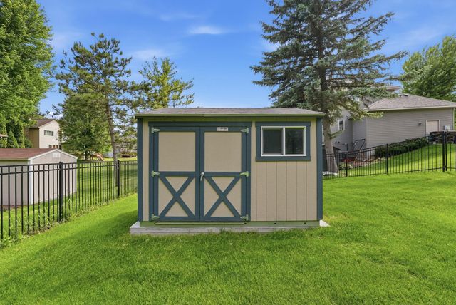 11950 Castle Rock Court N, Champlin, MN 55316