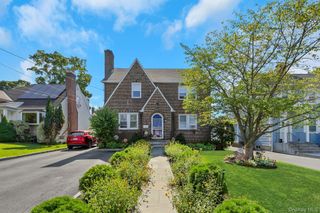 64 Lyons Road 2 / 2ND FLOOR, Scarsdale, NY 10583