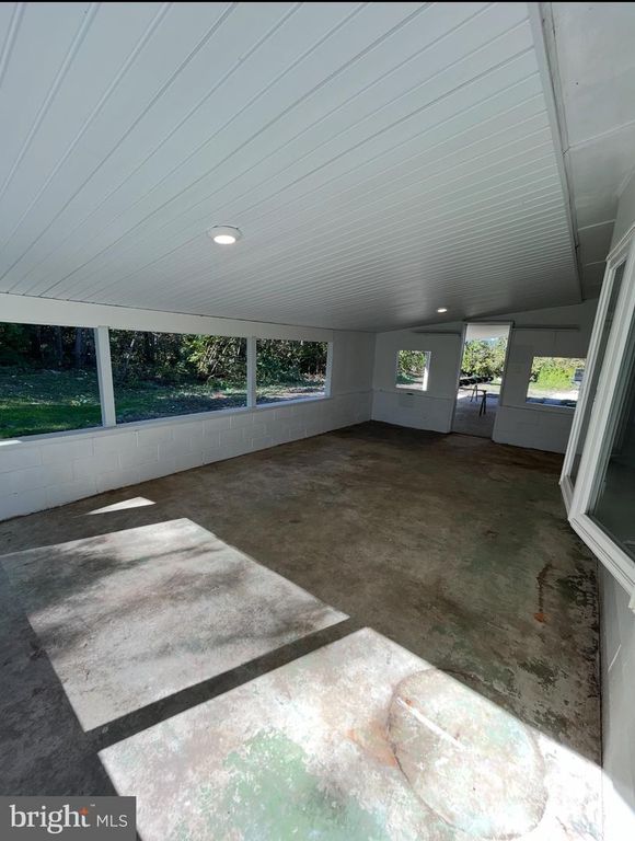 Image 16 of property listing at 3571 EDENVILLE RD, Chambersburg, PA 17202