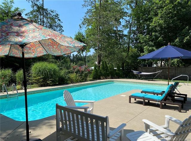 1993 Albany Avenue, West Hartford, CT 06117