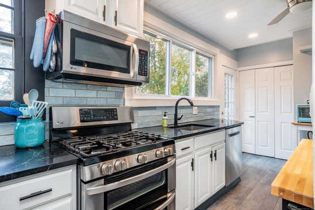 1993 Albany Avenue, West Hartford, CT 06117