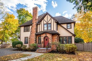 1993 Albany Avenue, West Hartford, CT 06117