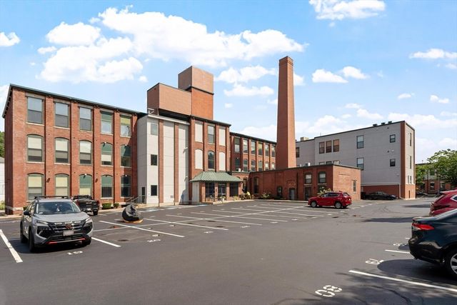 1 Envelope Ter 107, Worcester, MA 01604
