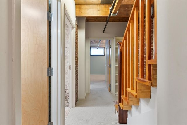 1 Envelope Ter 107, Worcester, MA 01604