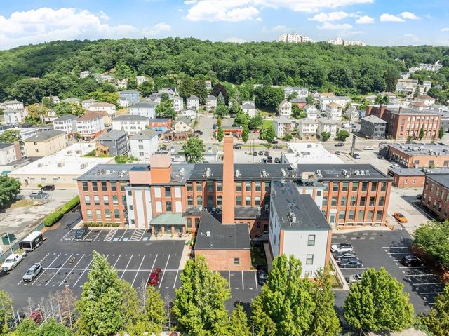 1 Envelope Ter 107, Worcester, MA 01604