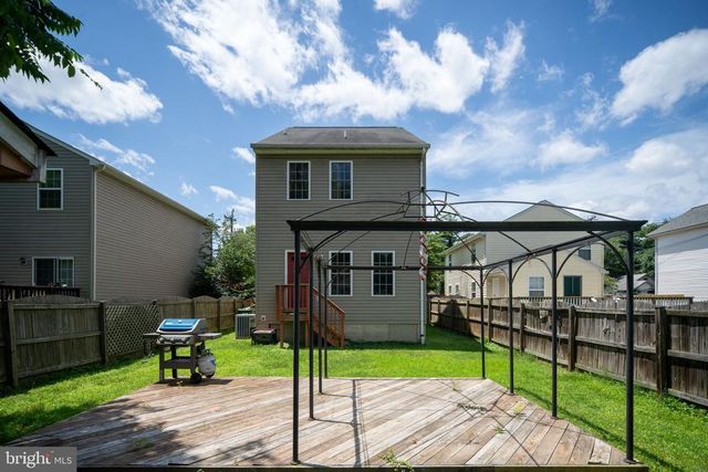 331 THIRD ST, Fredericksburg, VA 22408