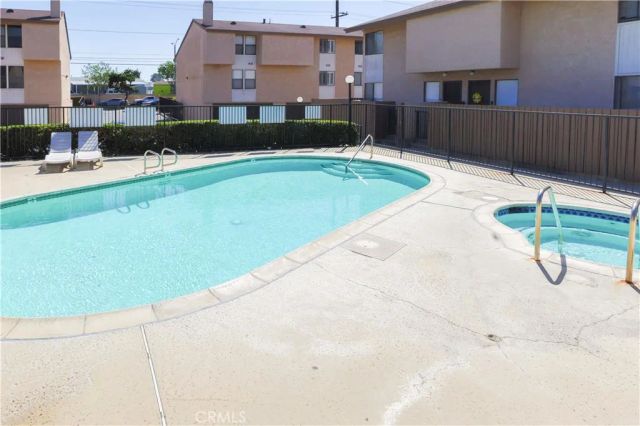 21603 Villa Pacifica Circle 32, Carson, CA 90745