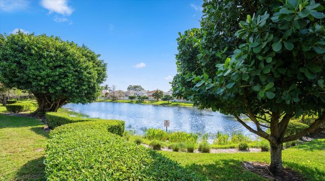 86 Citrus Park Lane, Boynton Beach, FL 33436