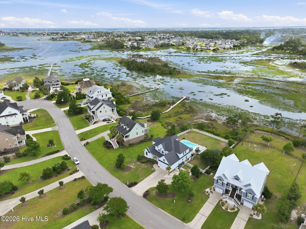 Image 1 of property listing at 1411 Marsh Pointe, Morehead City, NC 28557