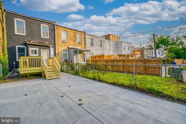 2631 LOYOLA NWAY, Baltimore, MD 21215