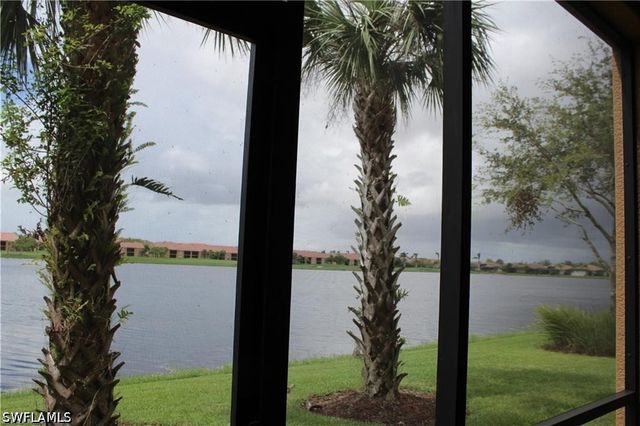 10474 Smokehouse Bay DR 102, Naples, FL 34120