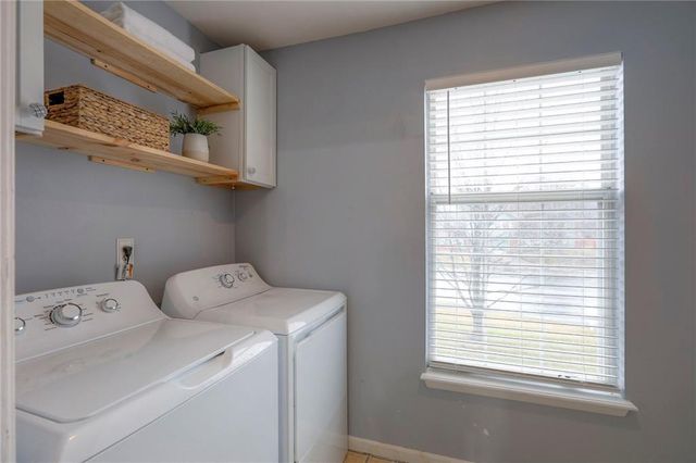 1105 Huntington Lane, Greenwood, MO 64034