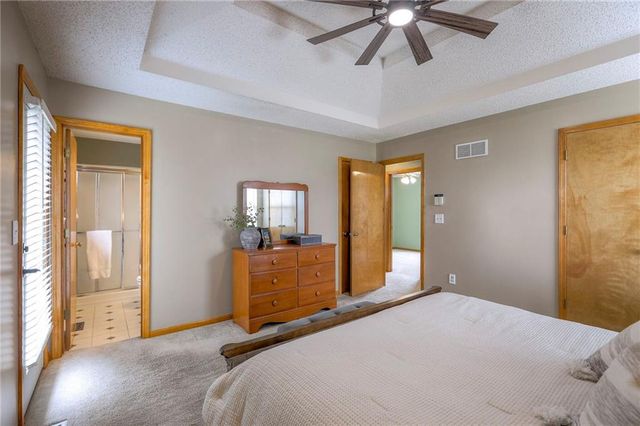 1105 Huntington Lane, Greenwood, MO 64034