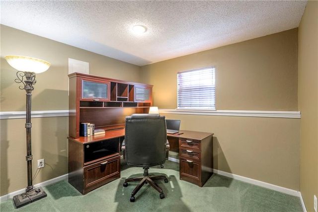 1105 Huntington Lane, Greenwood, MO 64034