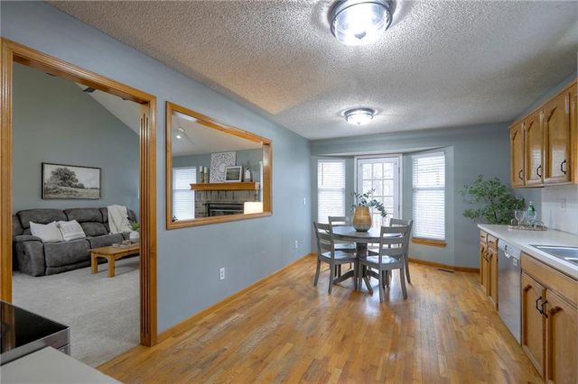 1105 Huntington Lane, Greenwood, MO 64034