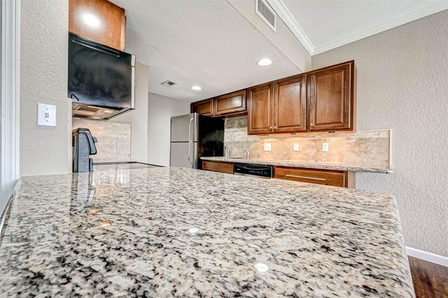 2503 Mccue Road 35, Houston, TX 77056